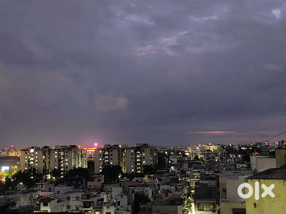 3BHK LUXURY SEMI FURNISHED FLAT