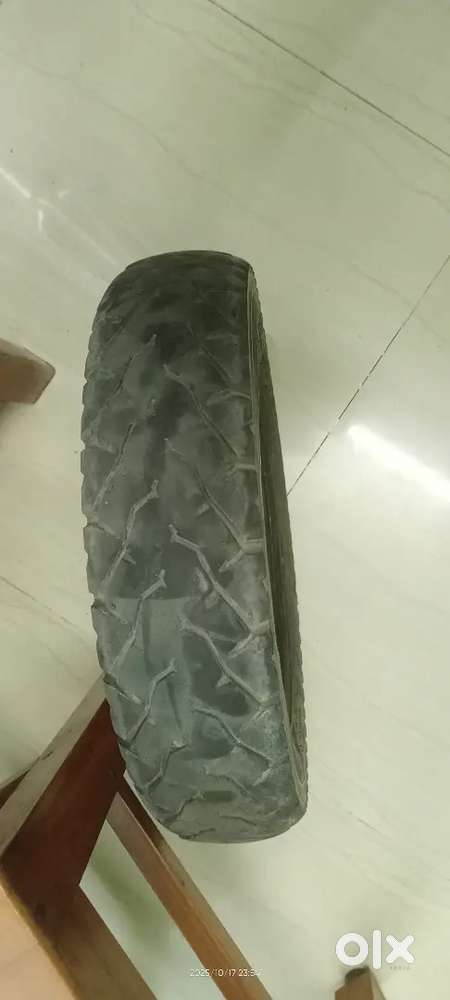Scooty back tyre