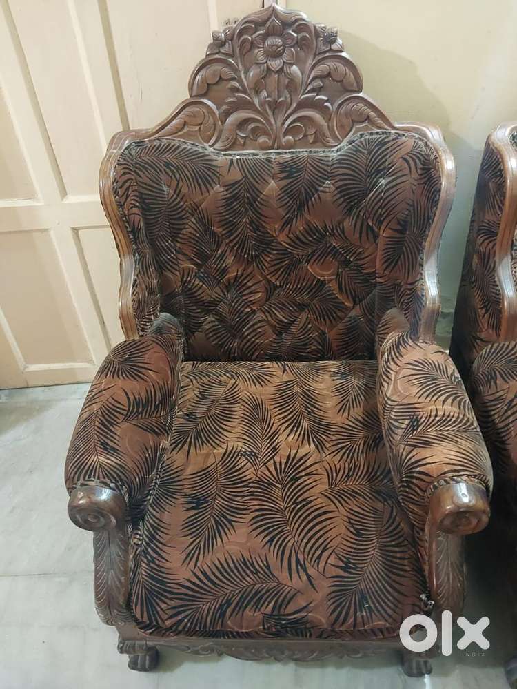 Shagoon kath 4+1+1 sofa excellent