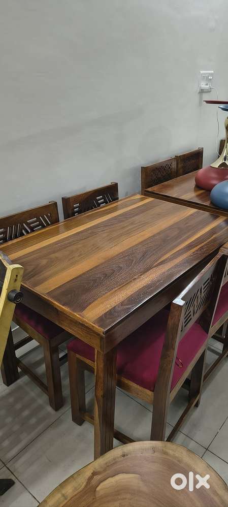 SEESHAM WOOD DINNING 4 SEATER