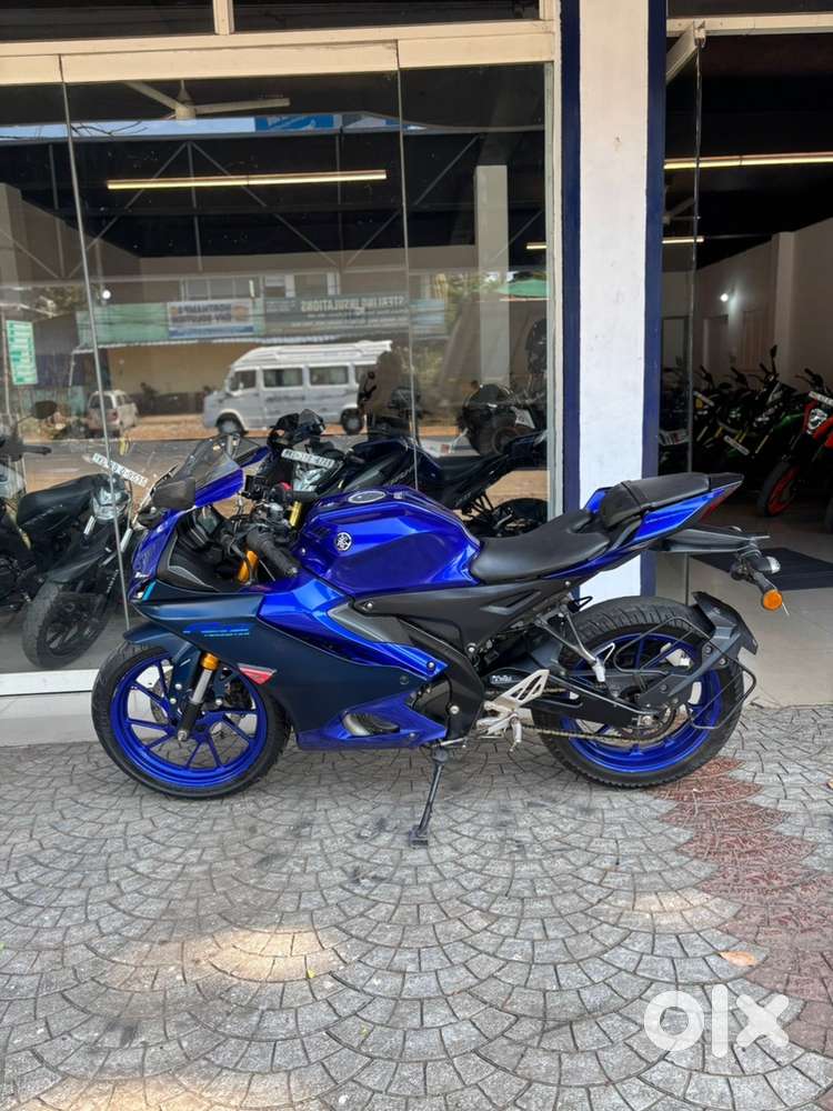 Yamaha r15 v4 bs6 (Finance available)