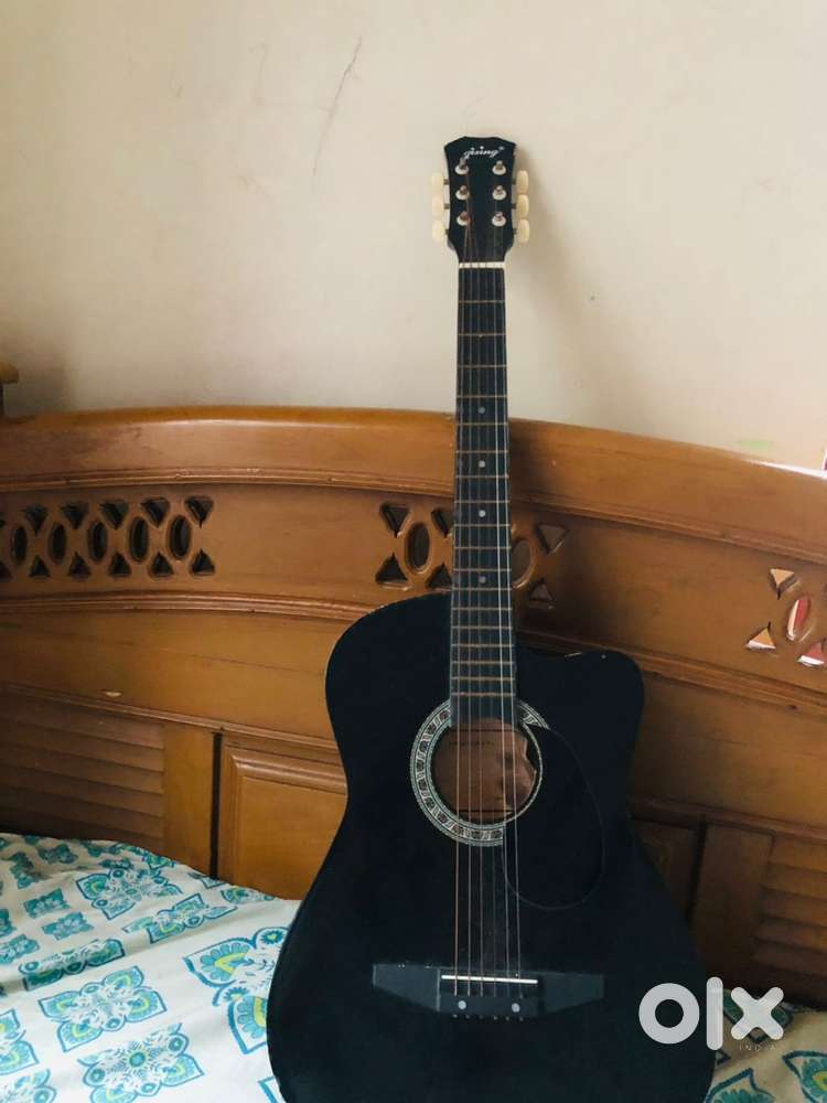 Guitar for sale