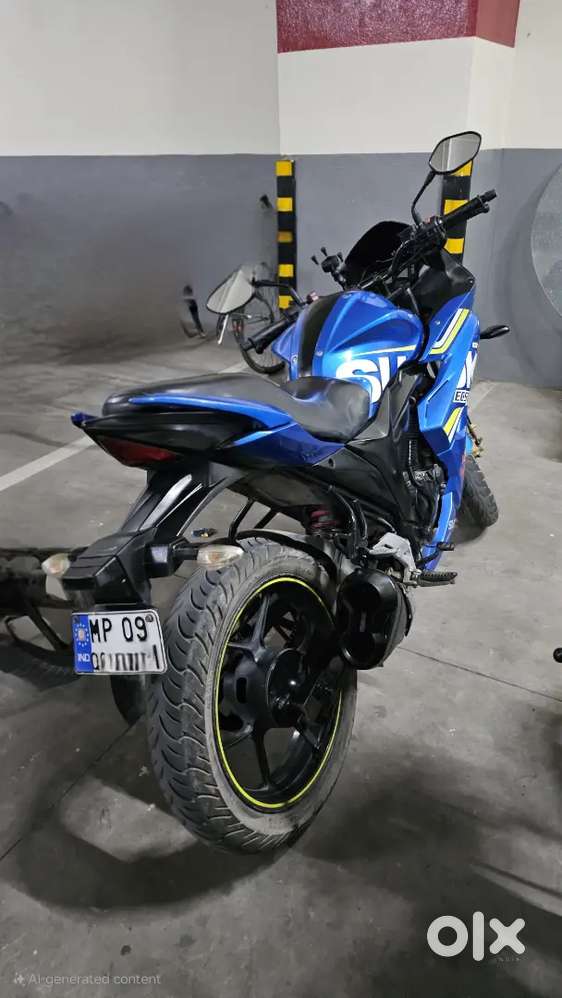For Sale: Suzuki Gixxer SF 2015

- Mint Condition, Like New!