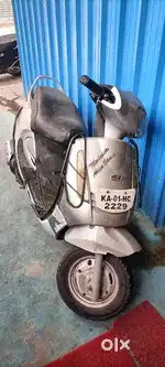 Mahindra duro DZ 125
