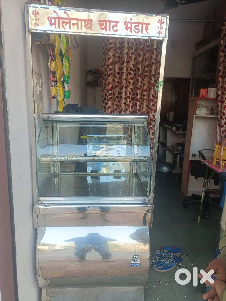 समोसा कचौड़ी को गर्म रखने वाला स्टील काउंटर बेचना है