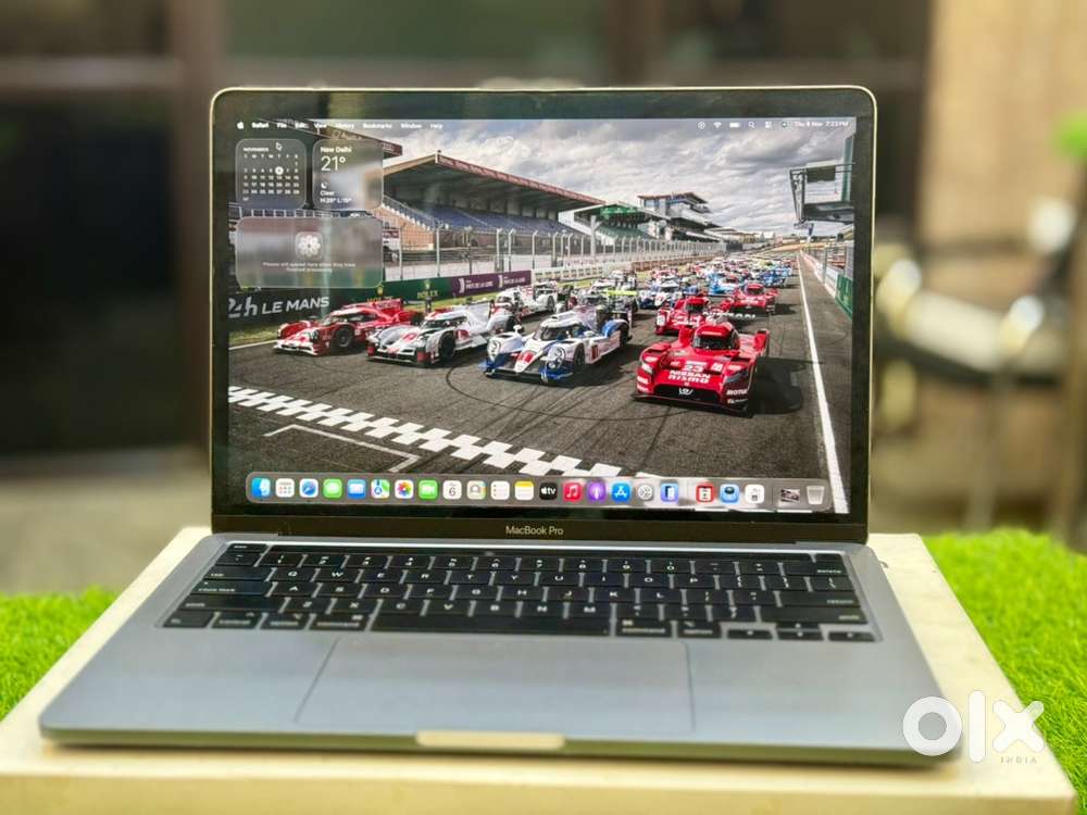 MacBook Pro 2023 – i5 / 16GB / 512GB SSD / 4K Retina / Touch Bar