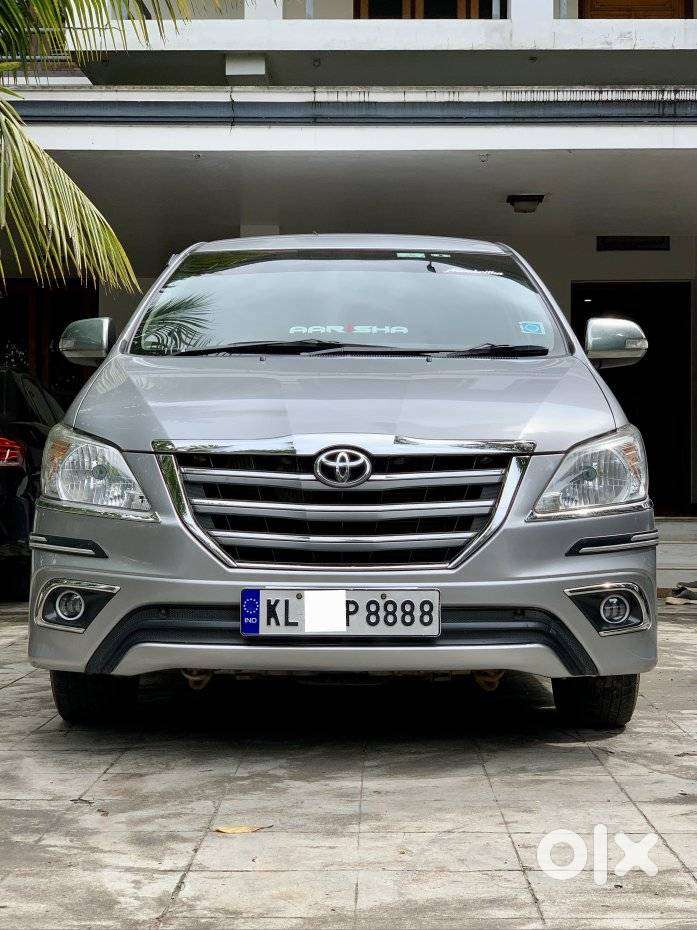 Toyota Innova 2.5 GX 8 Seater Limited Edition, 2016, Diesel