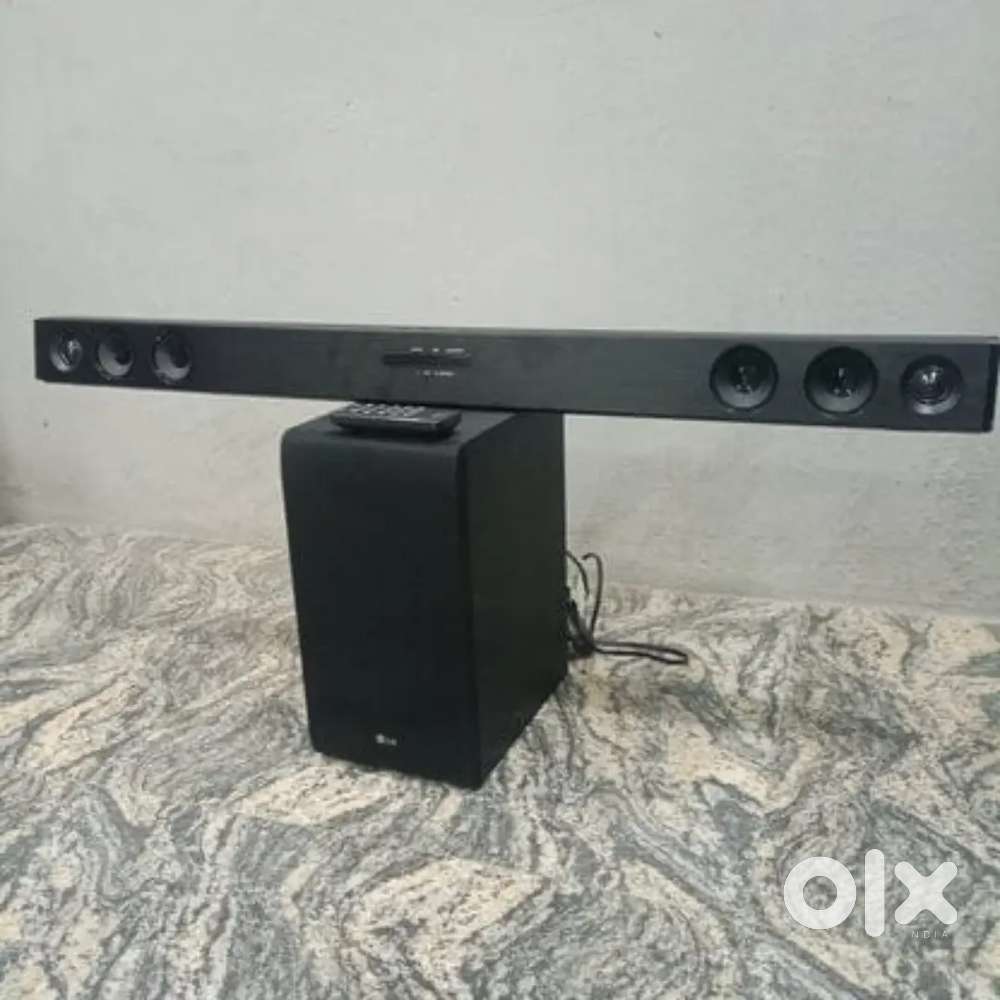 LG sound bar good condition no damage