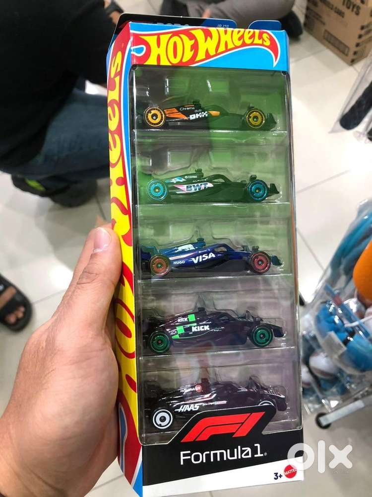 Hotwheels five car pack