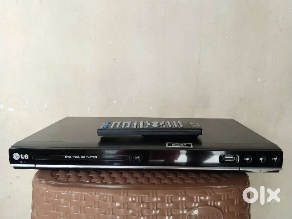 LG DVD PLAYER WITH USB 5.1 out