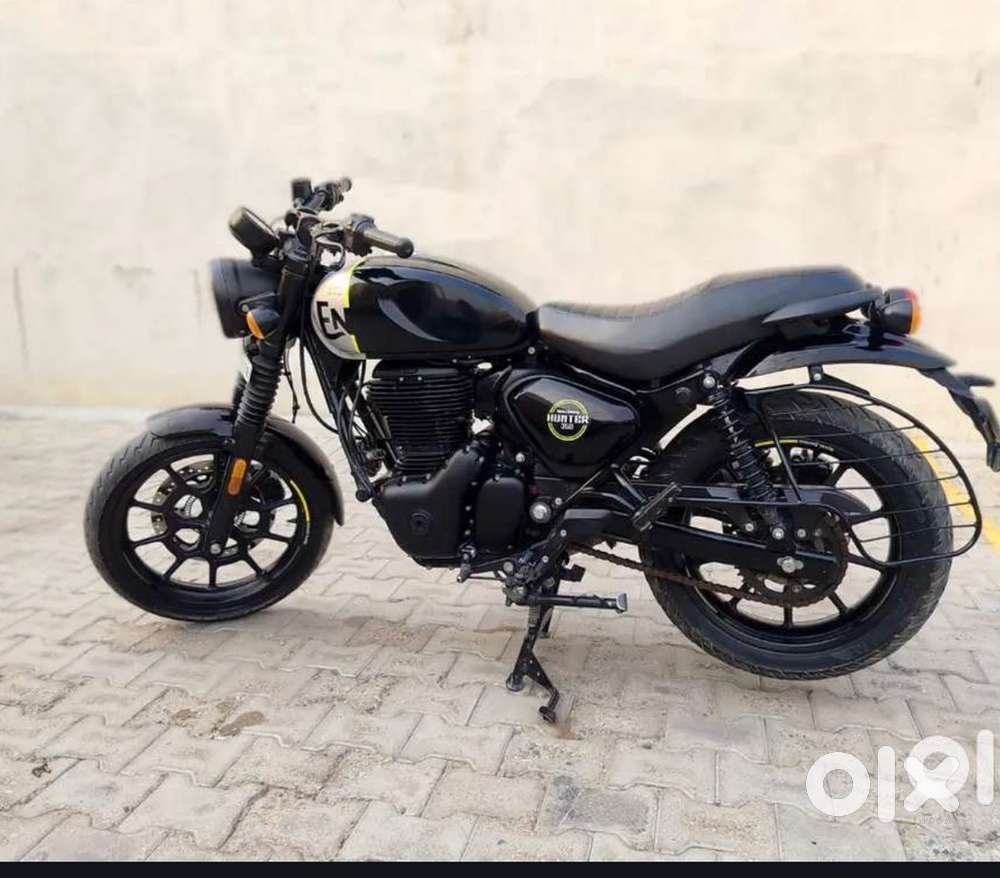 Hunter 350, New Condition