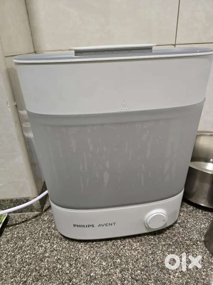 Philips Avent brand new sterilizer at throwaway prices
