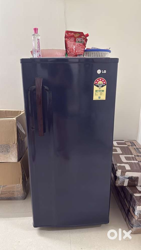 Single door LG fridge