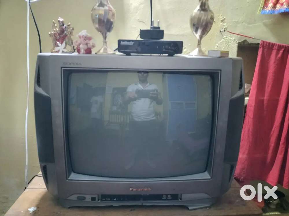 Old Panasonic CRT TV in Working Condition for Sale