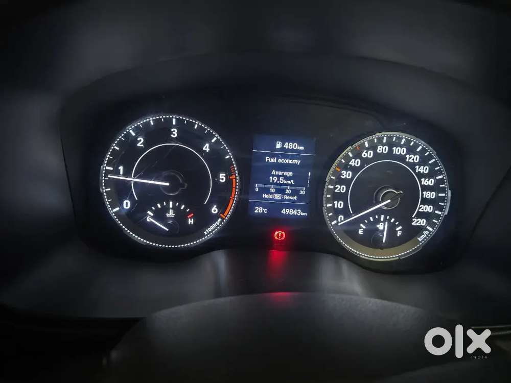 Hyundai Venue 2021 Diesel Well Maintained
