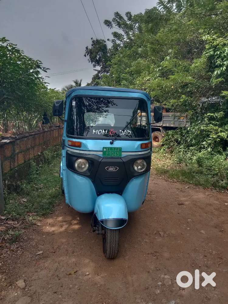 2024 Bajaj EV auto