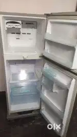 Sam sung Double door fridge.