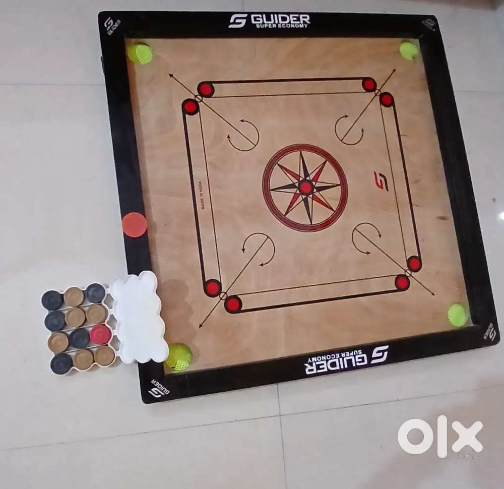 Carrom board