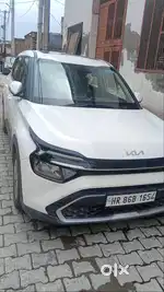 Kia Carens 2025 LPG Well Maintained