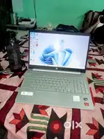 HP 15s  AMD RYZEN 3