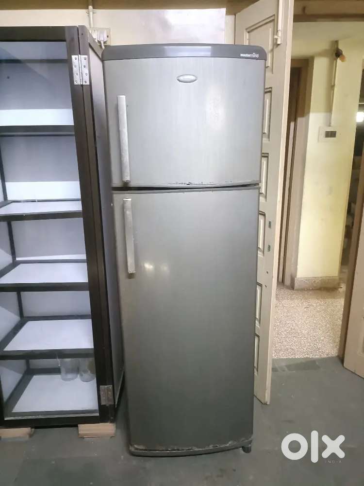 Whirlpool double door fridge