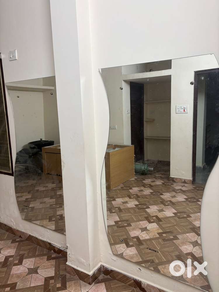 Beauty parlour Items