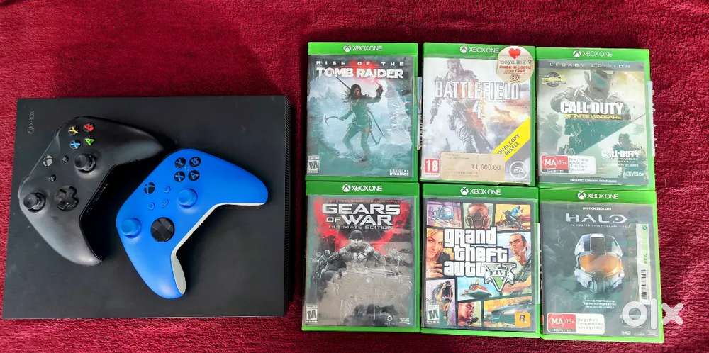 Xbox One X 1TB 4K GAMING Console with 2 Controller 6 disc unused