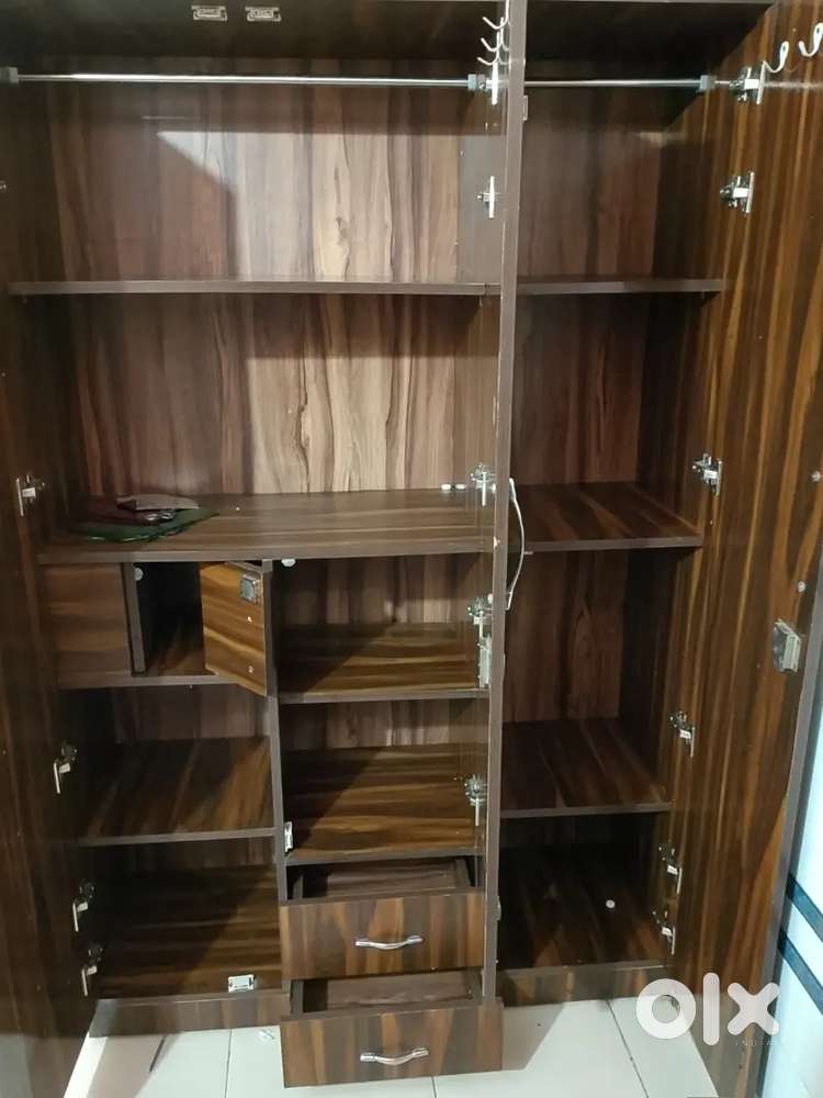 Acha hai sab jis ko lena hai ake dekhe le adress Gaibi Nagar bhiwandi