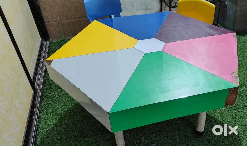 Hexagon Study table
