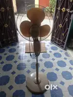 Stand fan selling