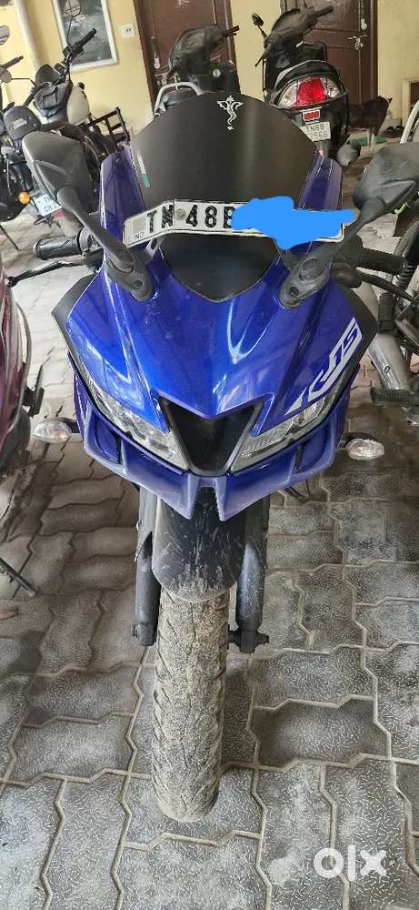 R15 v3 racing blue
