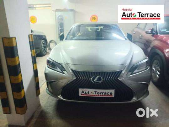 Lexus ES 300h Luxury, 2021, Petrol