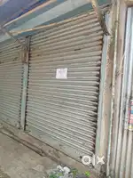 Babul chowmoni main road a bajar ar pashe dukan ghor bikri kora hobe..