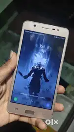 mobile samsung galaxy j7 max . with big screen and fingerprint sensor