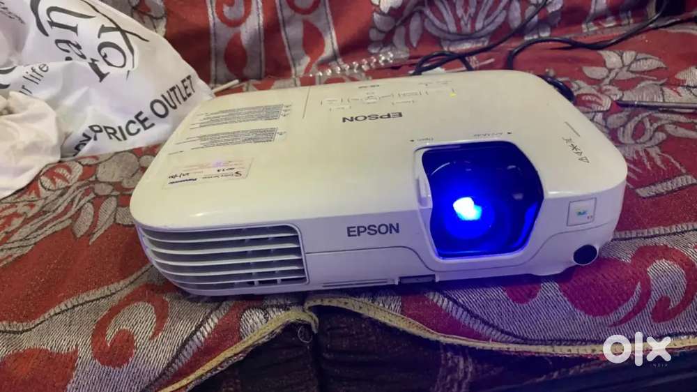 I want sale epson LCD vga projector in good condition