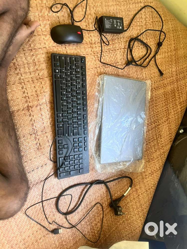Hp i3 ( full good ) (full new)