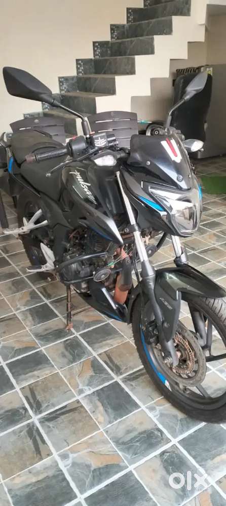 Gadi full fresh condition me hai