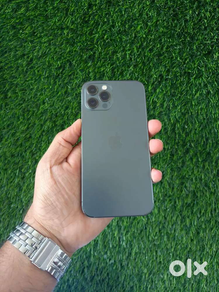 I want to sell my 5 months old iPhone 12 pro Max 256gb urgently.