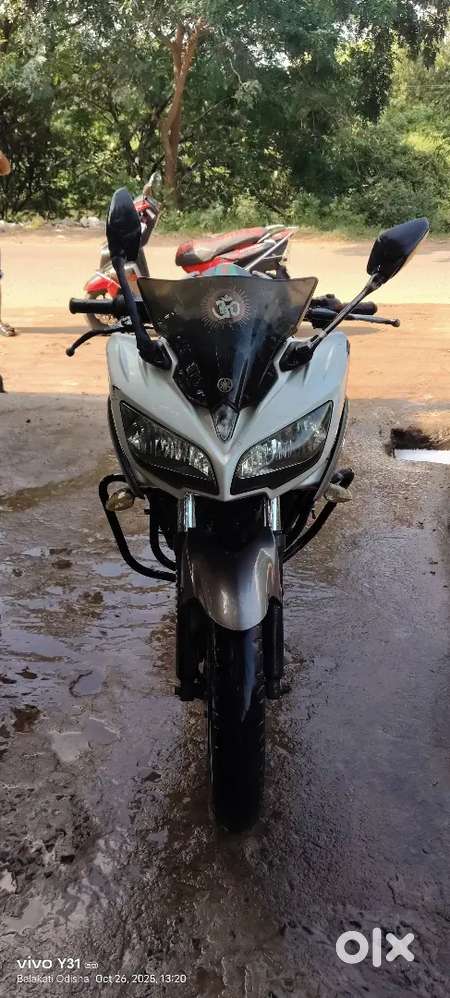 Yamaha/ Fazer V2