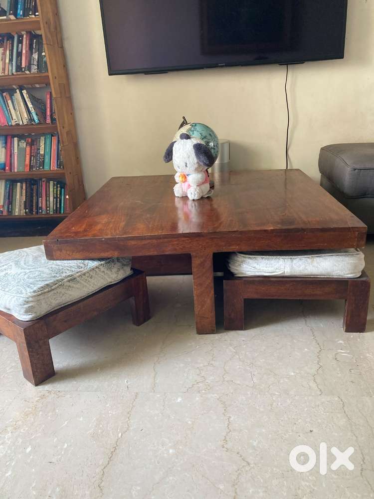 Sheesham Wood Accent Coffee Table In Honey Colour Set With 4 Stools