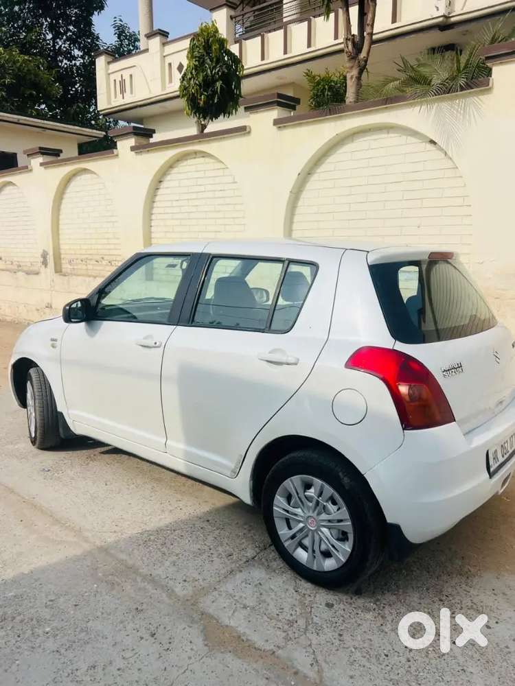 Maruti Suzuki Swift 2009 Diesel Well Maintained
Tyree 90%