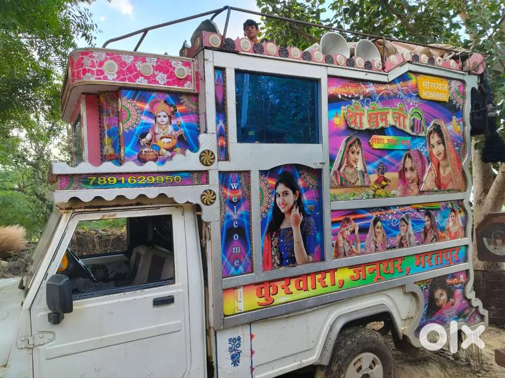 Nagori DJ sound system with mahindra pick up