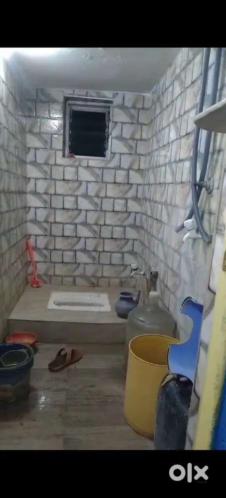 Flat in bright street area interested buyers may contact