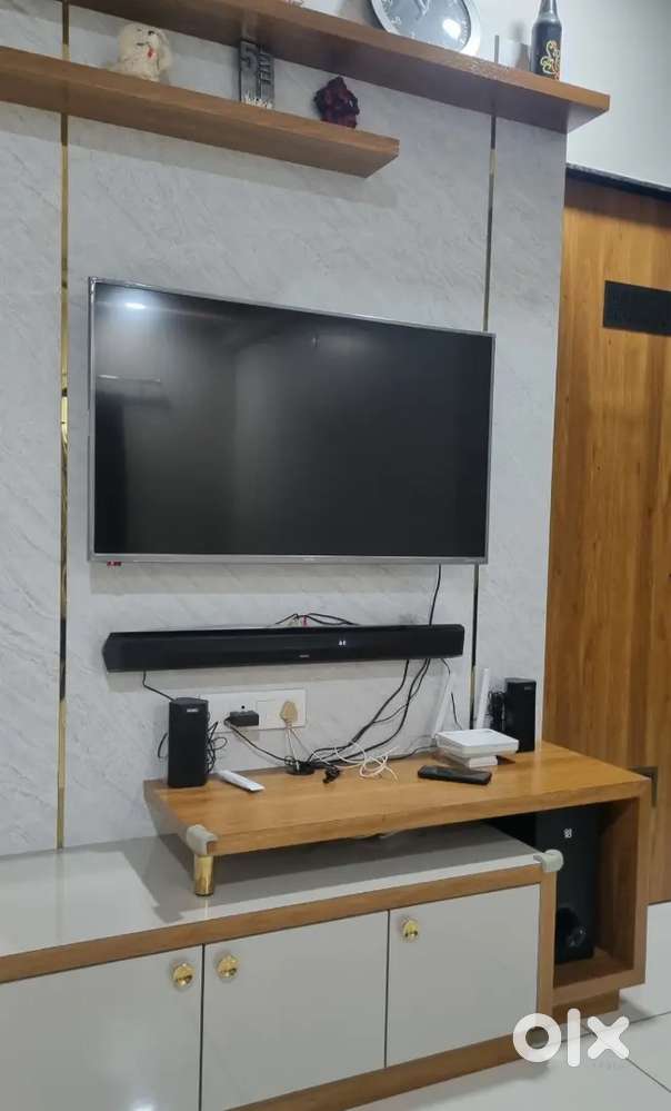 Vu Premium Android 108 cm (43 inch) Ultra HD (4K) LED SmartAndroid TV