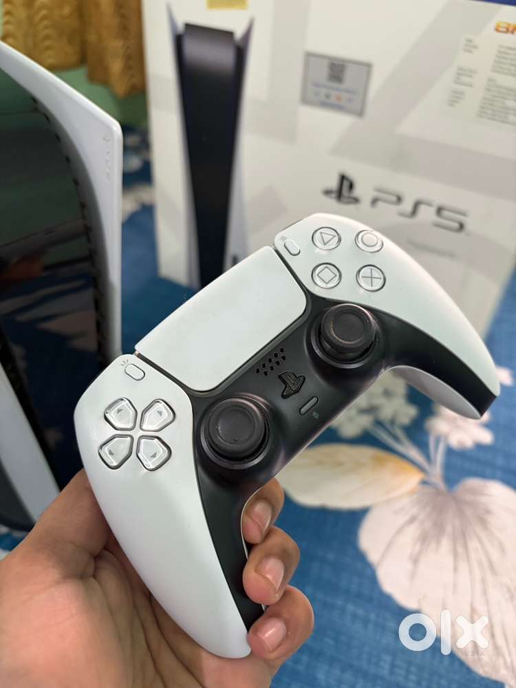 Playstation 5 ( PS5 )
