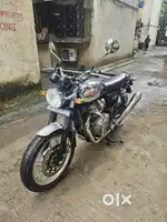 Interceptor 650 Chrome.