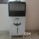 USHA COOL BOY DLX 35 PERSONAL COOLER