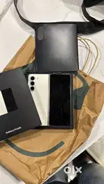 Samsung Z FOLD 5 (12 gb ram 256 Inbuilt)