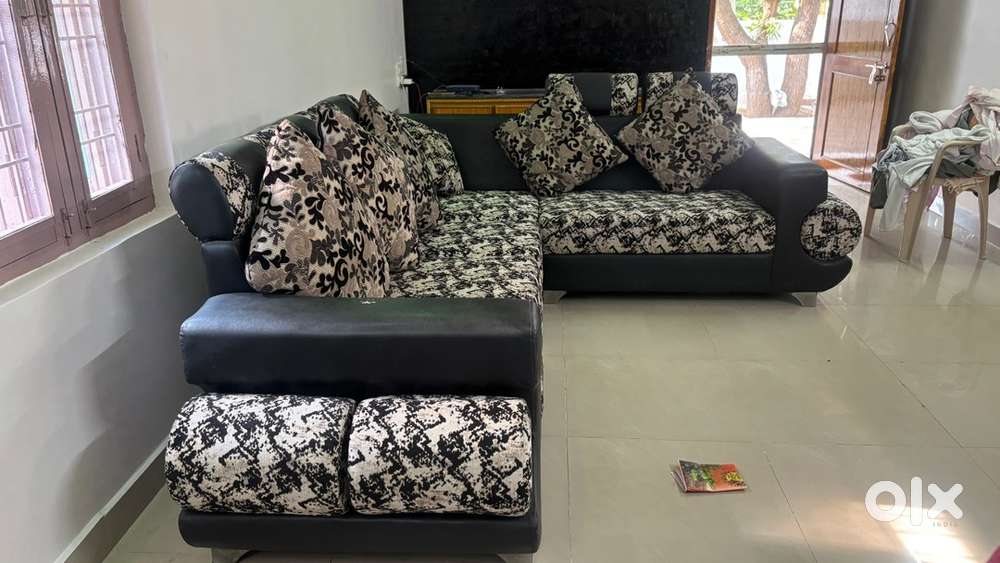 Sofa L shape set