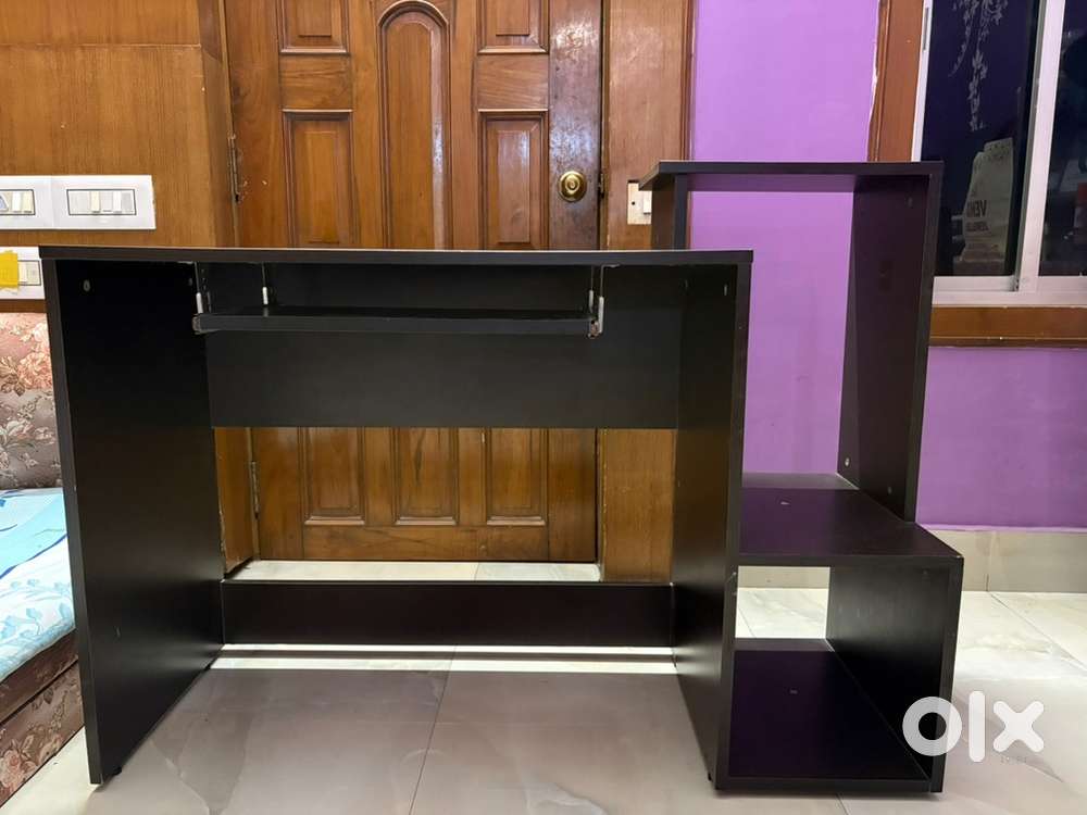 Computer table for sell